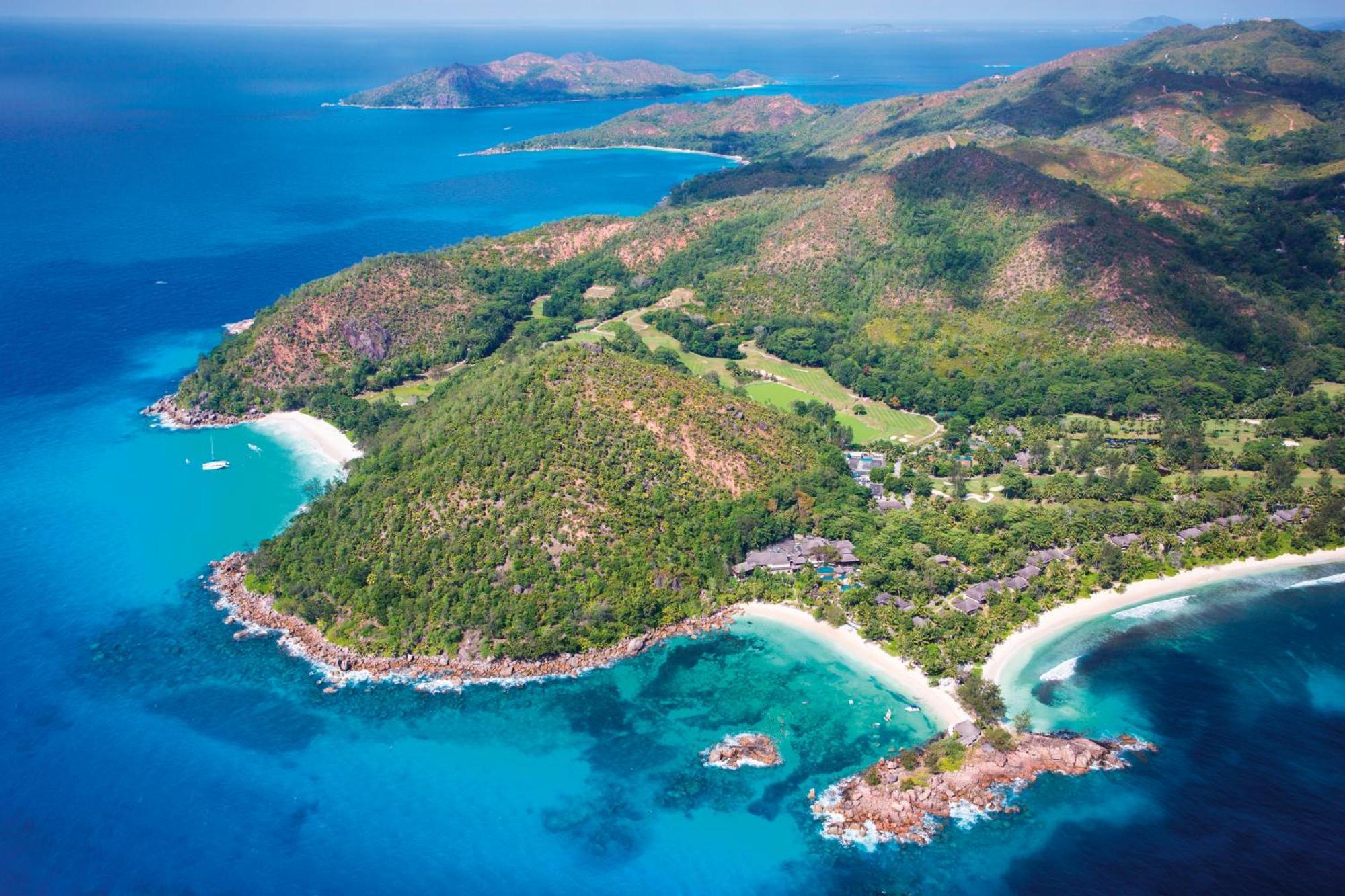 Constance Lemuria Гранд Анс Екстериор снимка Aerial view of the resort
