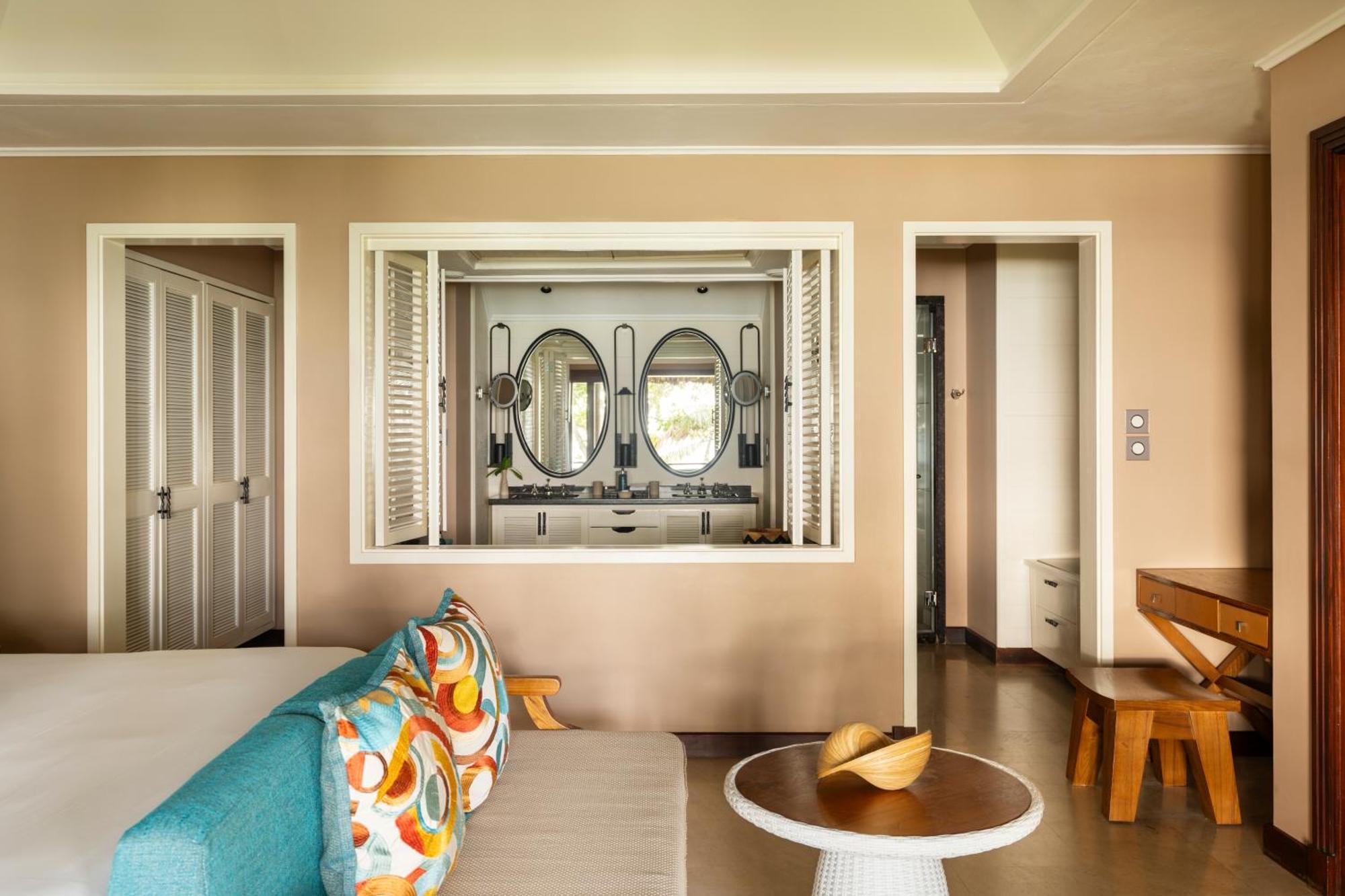 Constance Lemuria Гранд Анс Екстериор снимка A suite at the InterContinental Fiji