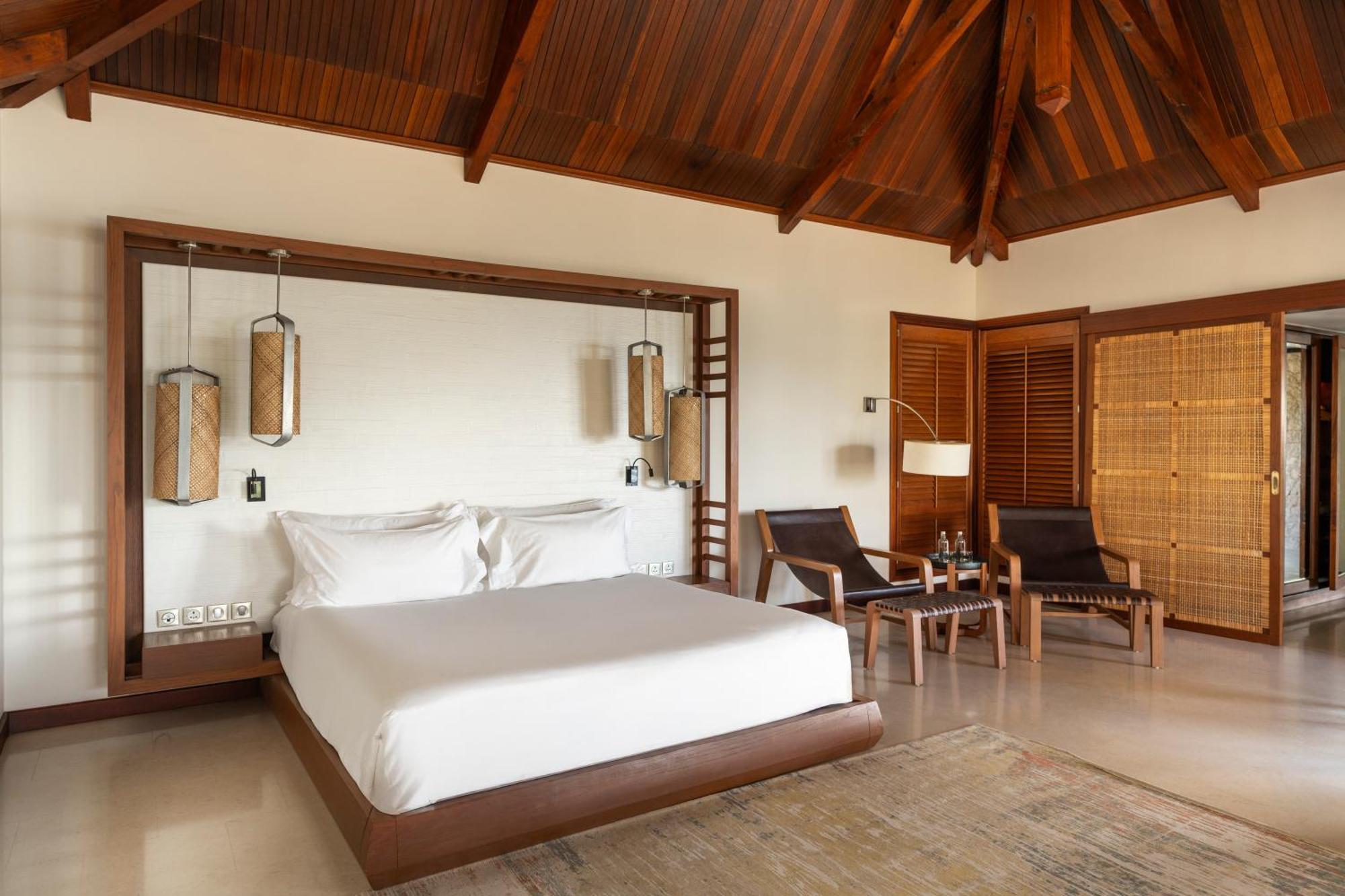 Constance Lemuria Гранд Анс Екстериор снимка A bedroom at the resort