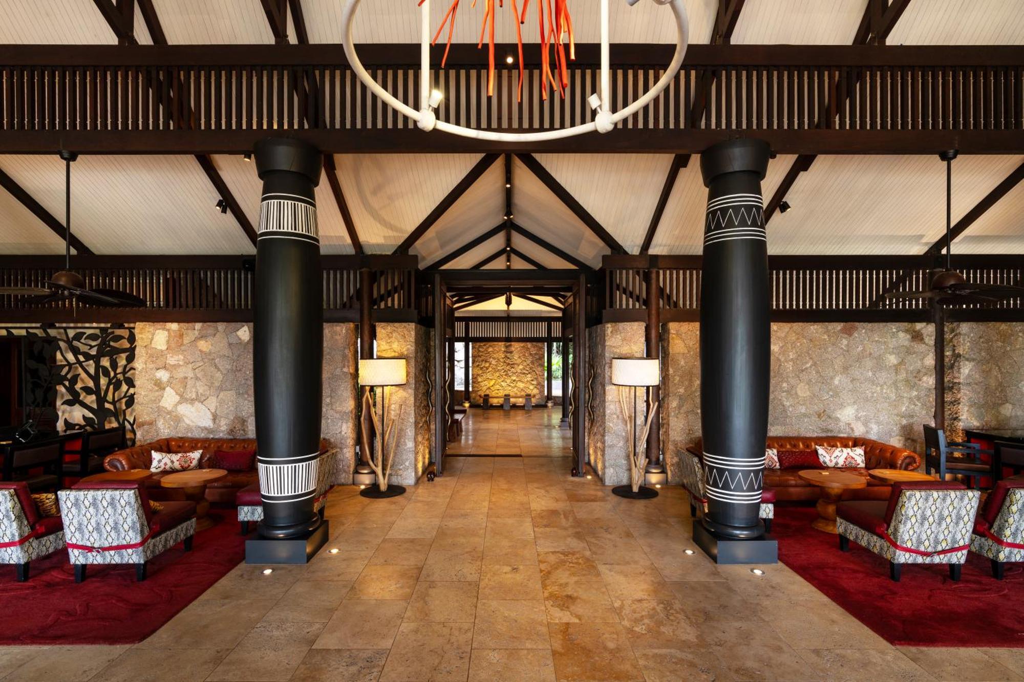 Constance Lemuria Гранд Анс Екстериор снимка The lobby of the hotel